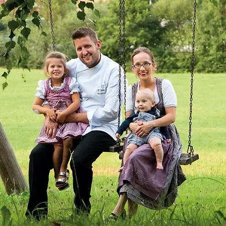 Zum Wilden Mann イン